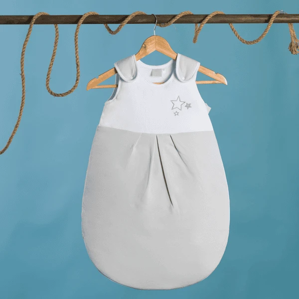 Fillikid Ganzjahresschlafsack Jersey Grau Mit Sternenapplikation 9 Fillikid Ganzjahresschlafsack Jersey Grau Mit Sternenapplikation – Bild 7